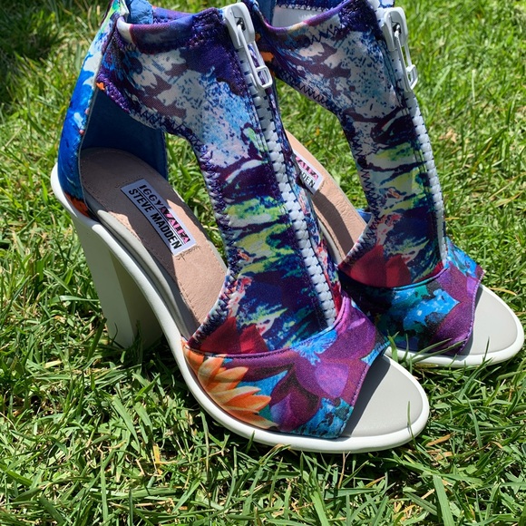 NWOT Steve Madden/Iggy Azalea Womens Scuba Dress Sandal - Picture 3 of 8